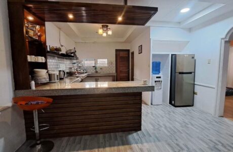 Ethan’s House (8-10 pax)